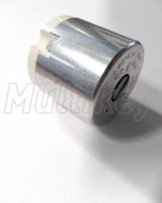 MKB04813